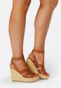 UGG Careena Wedge CHESTNUT LEATHER 41