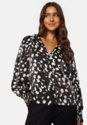 Object Collectors Item Omika L/S Top Black AOP: Sandshell 34