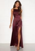 Bubbleroom Occasion Drapy-Back Slit Satin Gown Wine-red 44