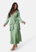 John Zack Long Sleeve Tiered Maxi Dress Sage Green L (UK14)