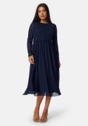 Bubbleroom Occasion Lace Long Sleeve Midi Dress Dark blue 38