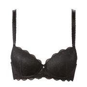 Trofe Julia Lace Padded Bra BH Svart polyamid B 80 Dame