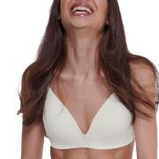 Sloggi BH GO Casual Padded Bra Benhvit M+ Dame