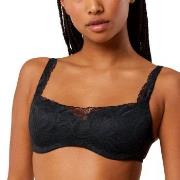 Triumph BH Body Make-Up Illusion Lace Balconette Svart B 80 Dame