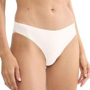 Triumph Truser Body Make-Up Illusion Lace Highleg Tai Offwhite 44 Dame