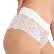 Triumph Truser Body Make-Up Illusion Lace Shorty Offwhite 36 Dame