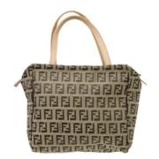 Pre-owned Brunt lerret Fendi skulderveske