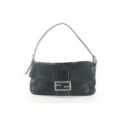 Pre-owned Svart lerret Fendi skulderveske