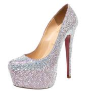 Pre-owned Rosa semsket skinn Christian Louboutin haeler