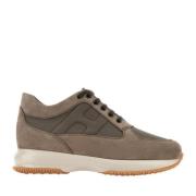 Brun Nubuck Sneakers med Tekniske Stoffinnlegg