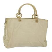 Pre-owned Fabric handbags