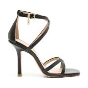 Svart Strappy Flat Sandal