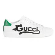 Kitten-Logo Low-Top Sneakers