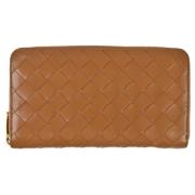 Pre-owned Leather wallets