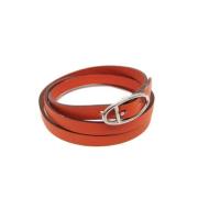 Pre-owned Leather bracelets