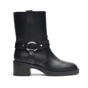 Moto Bootie med Hardware Accents