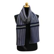 Pre-owned Silk scarves