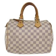 Pre-owned Canvas handbags