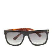 Pre-owned Acetate sunglasses