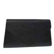 Pre-owned Leather clutches