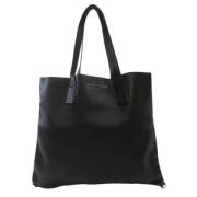 Pre-owned Leather totes