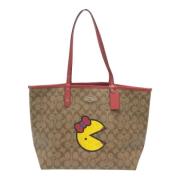 Pre-owned Fabric handbags