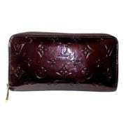 Pre-owned Leather wallets