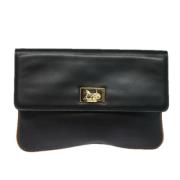 Pre-owned Leather clutches