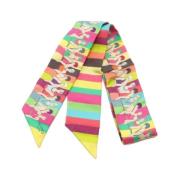 Pre-owned Silk scarves