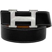 Pre-owned Leather belts