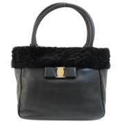 Pre-owned Leather handbags