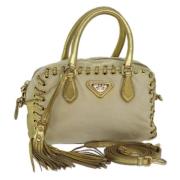 Pre-owned Nylon handbags