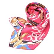 Pre-owned Silk scarves