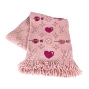 Pre-owned Wool scarves