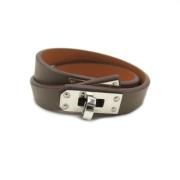 Pre-owned Leather bracelets