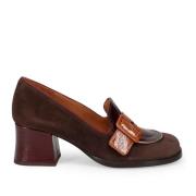 Brune pumps i 70-talls stil