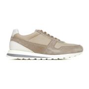 Beige Sneakers for et stilig utseende