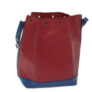 Pre-owned Leather shoulder-bags