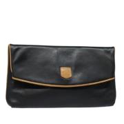 Pre-owned Leather clutches