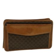 Pre-owned Leather clutches