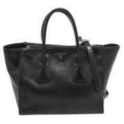 Pre-owned Leather prada-bags