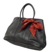 Pre-owned Leather totes