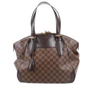 Pre-owned Leather handbags