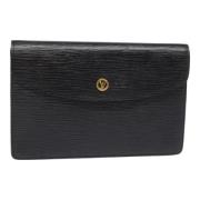 Pre-owned Leather clutches