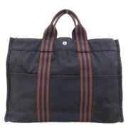 Pre-owned Canvas handbags