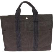 Pre-owned Canvas handbags