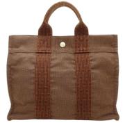 Pre-owned Canvas handbags