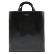 Pre-owned Leather totes