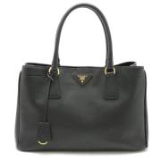 Pre-owned Leather handbags