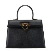 Pre-owned Leather handbags